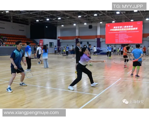 武汉羽毛球队比赛经验分享与训练心得探讨助力羽毛球发展