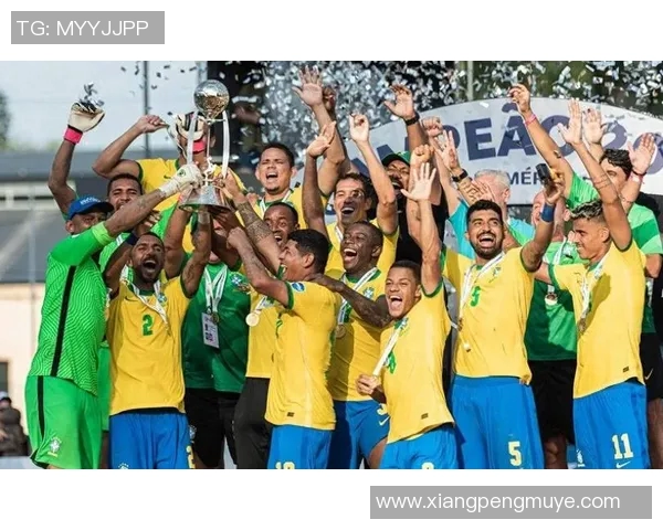 足球明星温馨瞬间大集合感受他们的友谊与热情的拥抱时刻 足球明星温馨瞬间大集合感受他们的友谊与热情的拥抱时刻